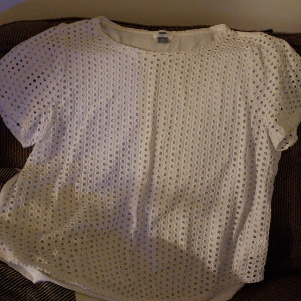 Cute old navy ladies shirt